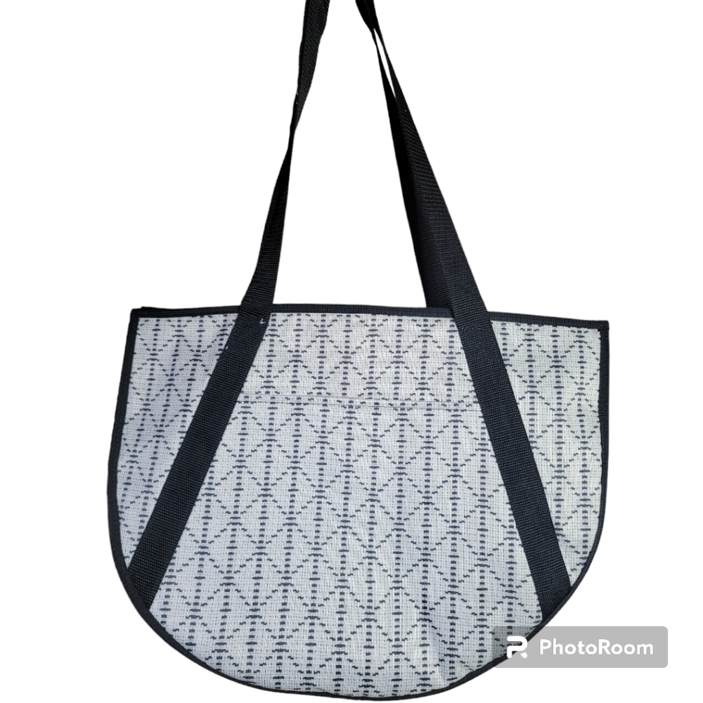 Thirty One Utility Tote - Picture 3 of 6